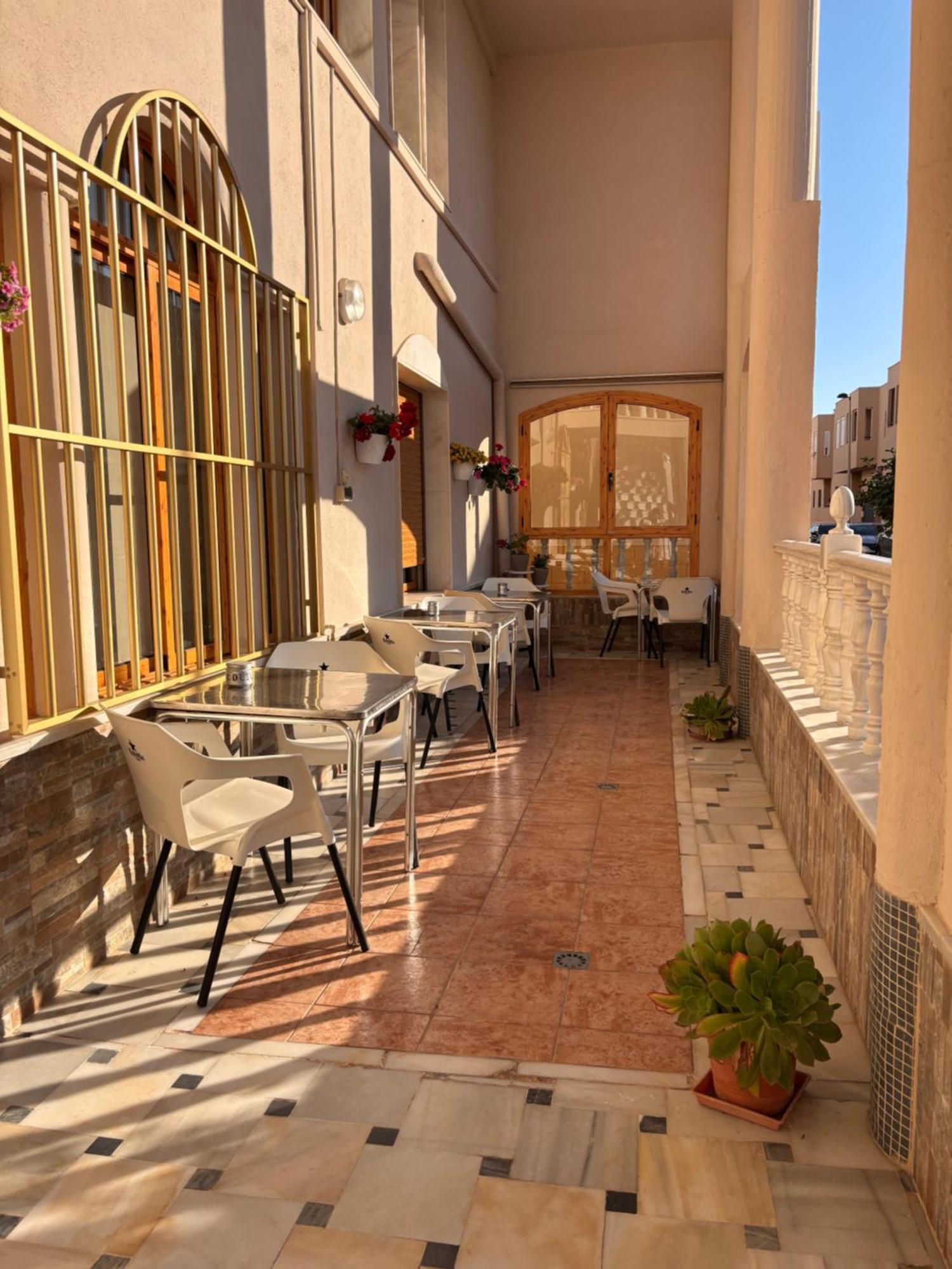 Hostal Las Dunas Cabo De Gata Extérieur photo